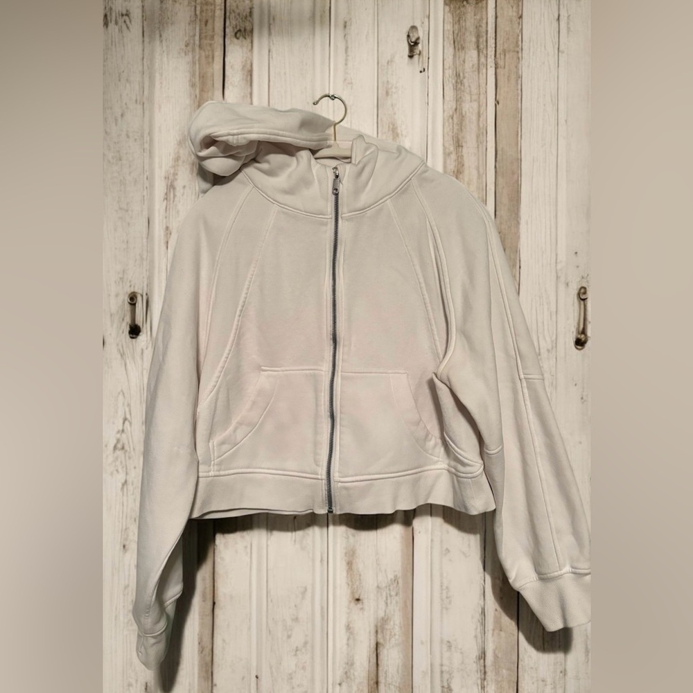 🚨GUC Love Tree White Hoodie